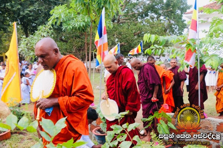 2019.01.15 මැදවච්චිය ශ්‍රී සුගතවර්ධනාරාමයේ කුටි සෙනසුනක් තනවා පූජා කිරීම_3